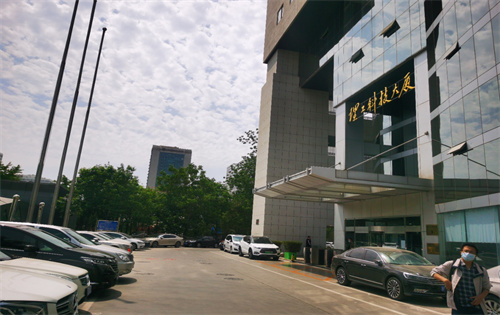 理工科技大厦内景